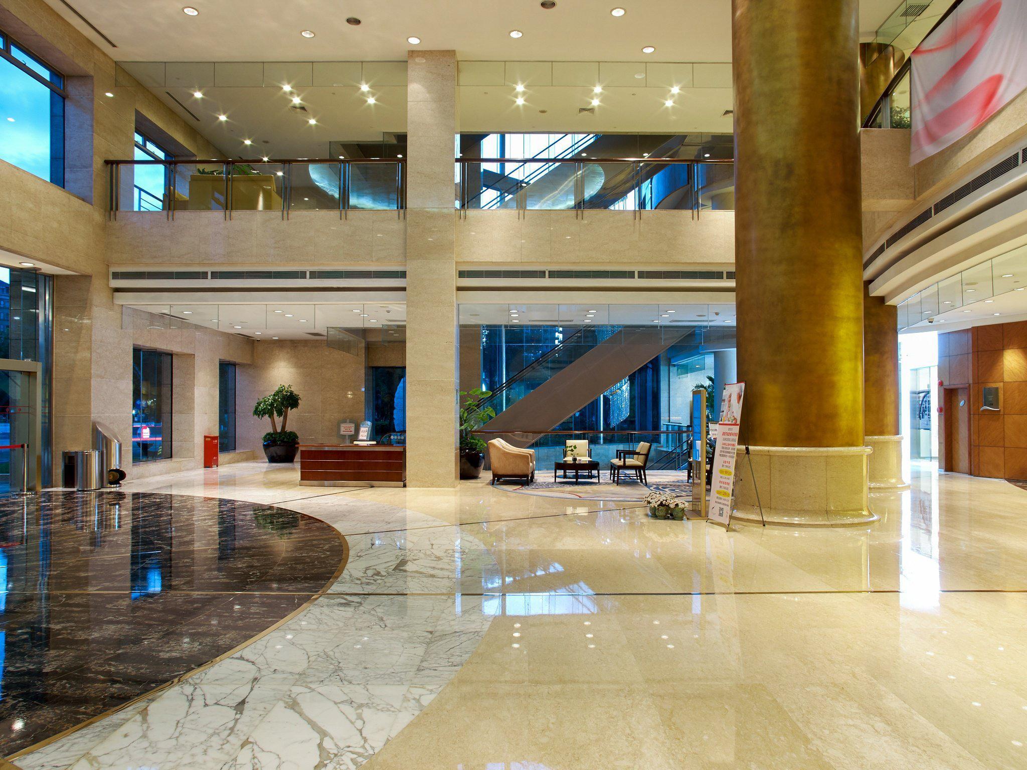 Ramada Plaza Pudong Shanghai Exterior foto